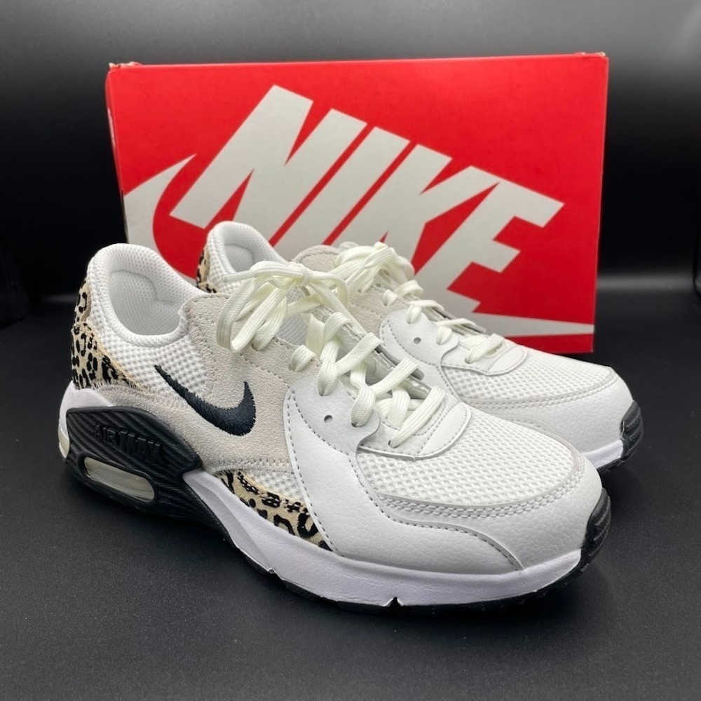 Nike Air Max Excee Leopard Summit White Black‎ Womens Size 6 HQ2115-100 NEW